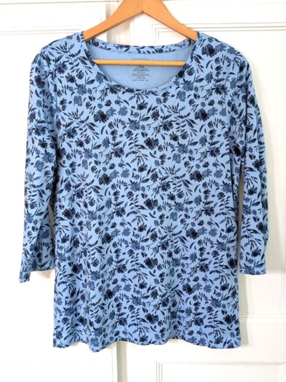 New L.L. Bean‎ Cotton Blue Floral Print Women's Top Size L